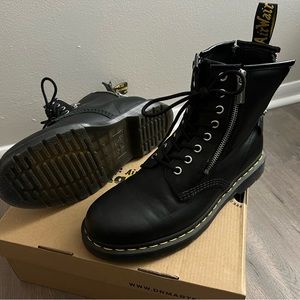 Dr Martens 1460 Zip